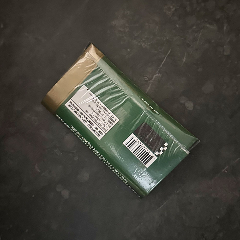 Captain Black Virginia 40g 🍂 ‣ Duty Free Price ‣ Only 10€👍